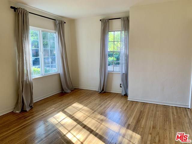 753-1/2 Hayworth Avenue - Photo 1