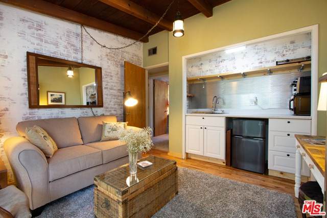 545 1ST Street - Photo 1