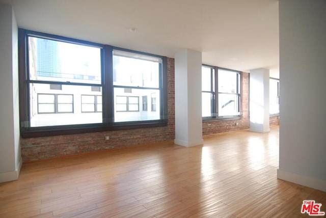 460 Spring Street - Photo 1