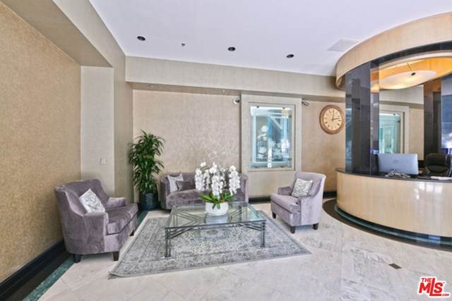 10535 Wilshire Boulevard - Photo 1
