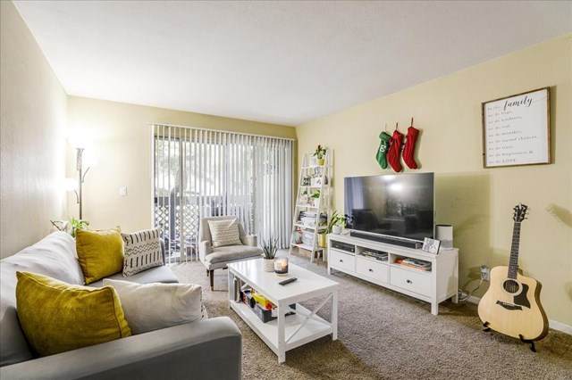 1082 Yarwood Court - Photo 1
