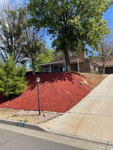 30850 Emperor Drive - Photo 1