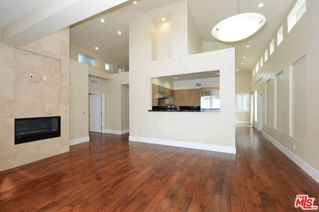 1751 Appian Way - Photo 1