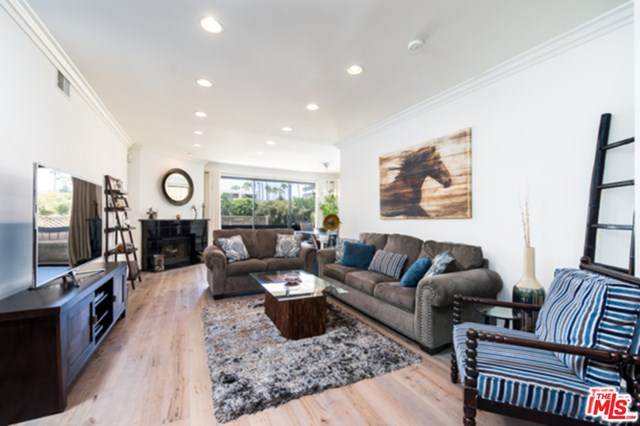 1745 Bentley Avenue - Photo 1