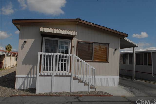 42751 E. Florida Avenue - Photo 1