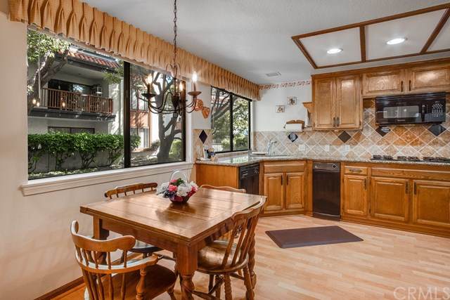6252 Riviera Circle - Photo 1