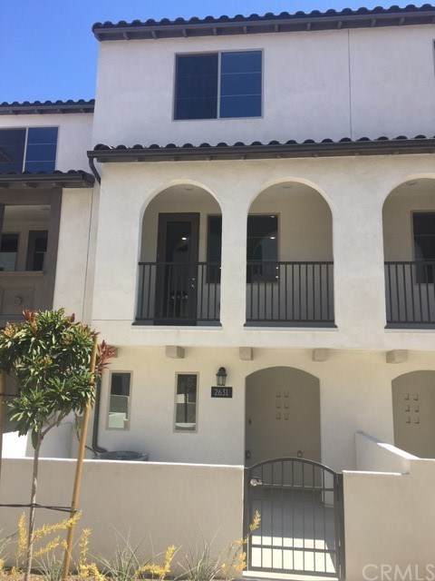 2631 Glamis - Photo 1