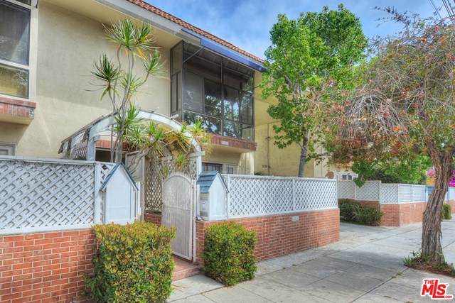 643 Bay Street - Photo 1