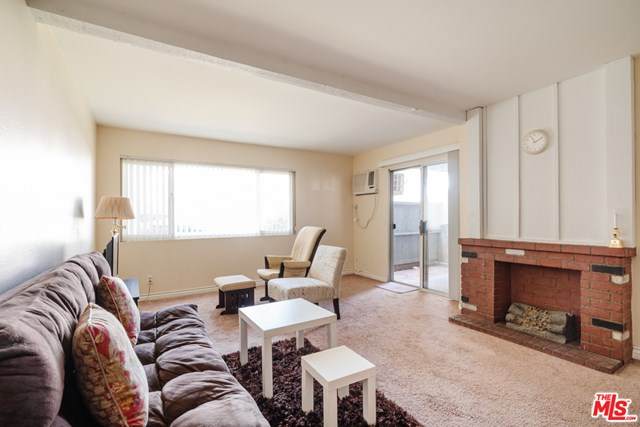21800 Schoenborn Street - Photo 1