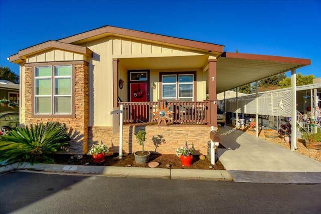 433 Sylvan Avenue - Photo 1