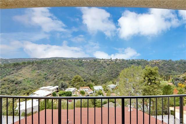 2385 Roscomare Rd - Photo 1