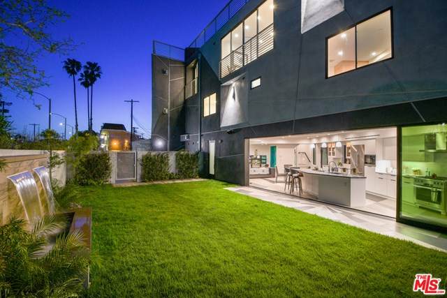 522 Venice Way - Photo 1