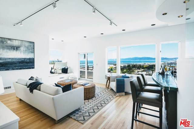 227 Fowling Street - Photo 1