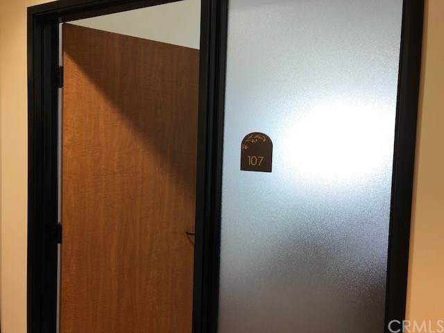 27247 Madison Avenue - Photo 1