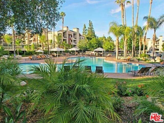 5500 Owensmouth Avenue - Photo 1