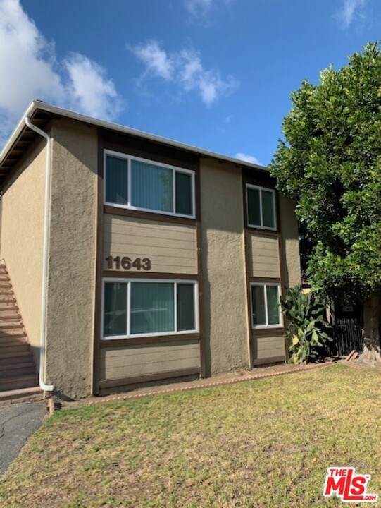 11643 Acacia Avenue - Photo 1