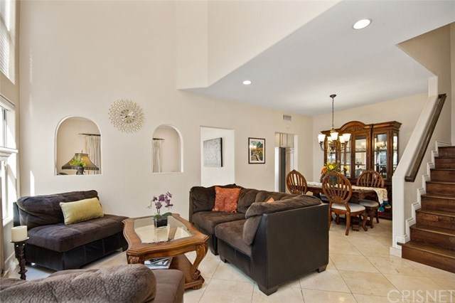 19017 Gault Street - Photo 1