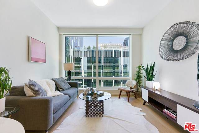 877 Francisco Street - Photo 1