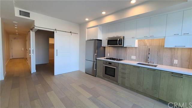 400 Broadway - Photo 1