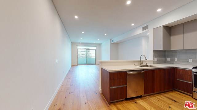 938 Orange Grove Avenue - Photo 1