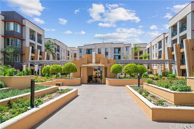 360 Avenue 26 - Photo 1