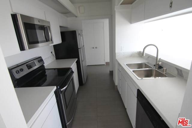 3949 Los Feliz - Photo 1