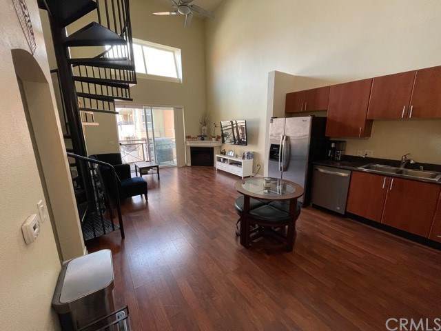525 11th Avenue - Photo 1