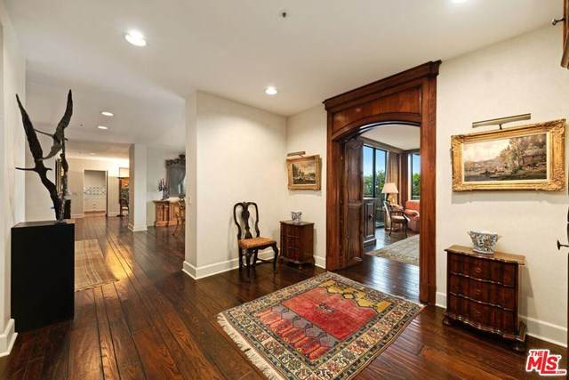 10375 Wilshire Boulevard - Photo 1