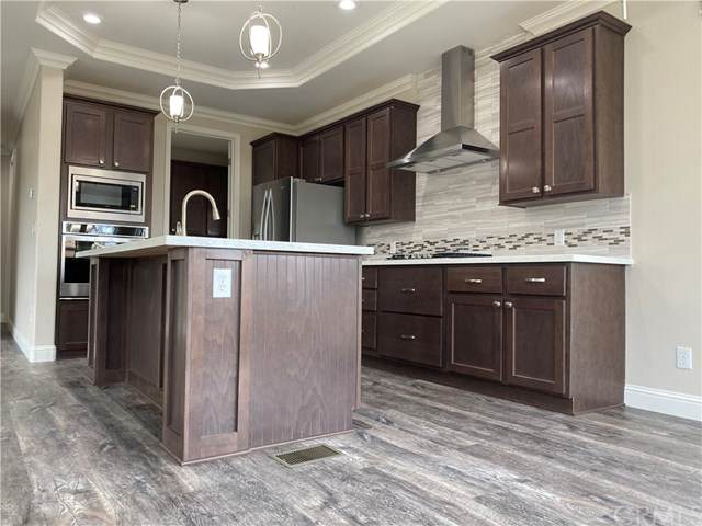 15111 Pipeline Avenue - Photo 1