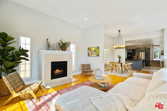 461 Washington Boulevard - Photo 1