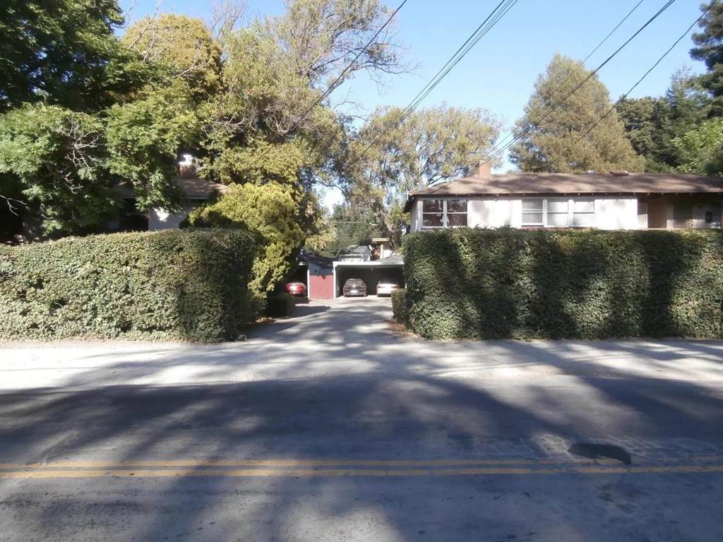 1685 Woodland Avenue - Photo 1