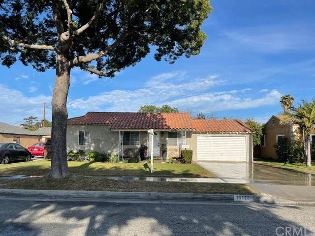 13826 Facade Avenue - Photo 1
