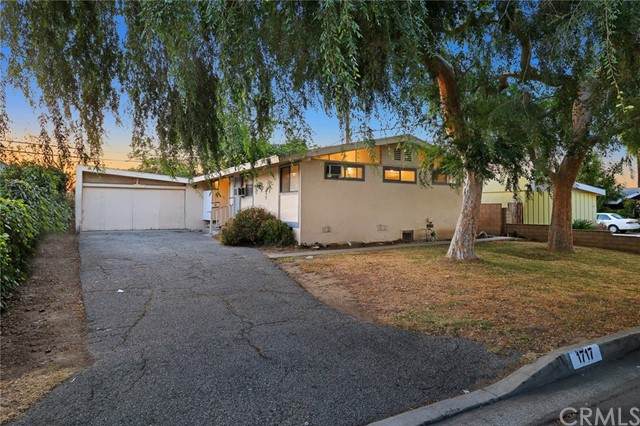 1717 Craighton Avenue - Photo 1