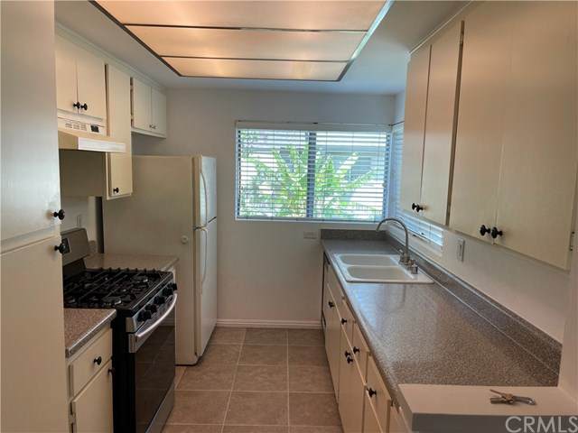 36 Windjammer - Photo 1