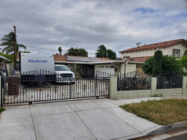 1096 Molinar Avenue - Photo 1