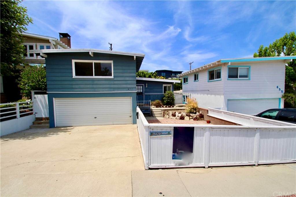 651 15th Street - Photo 1