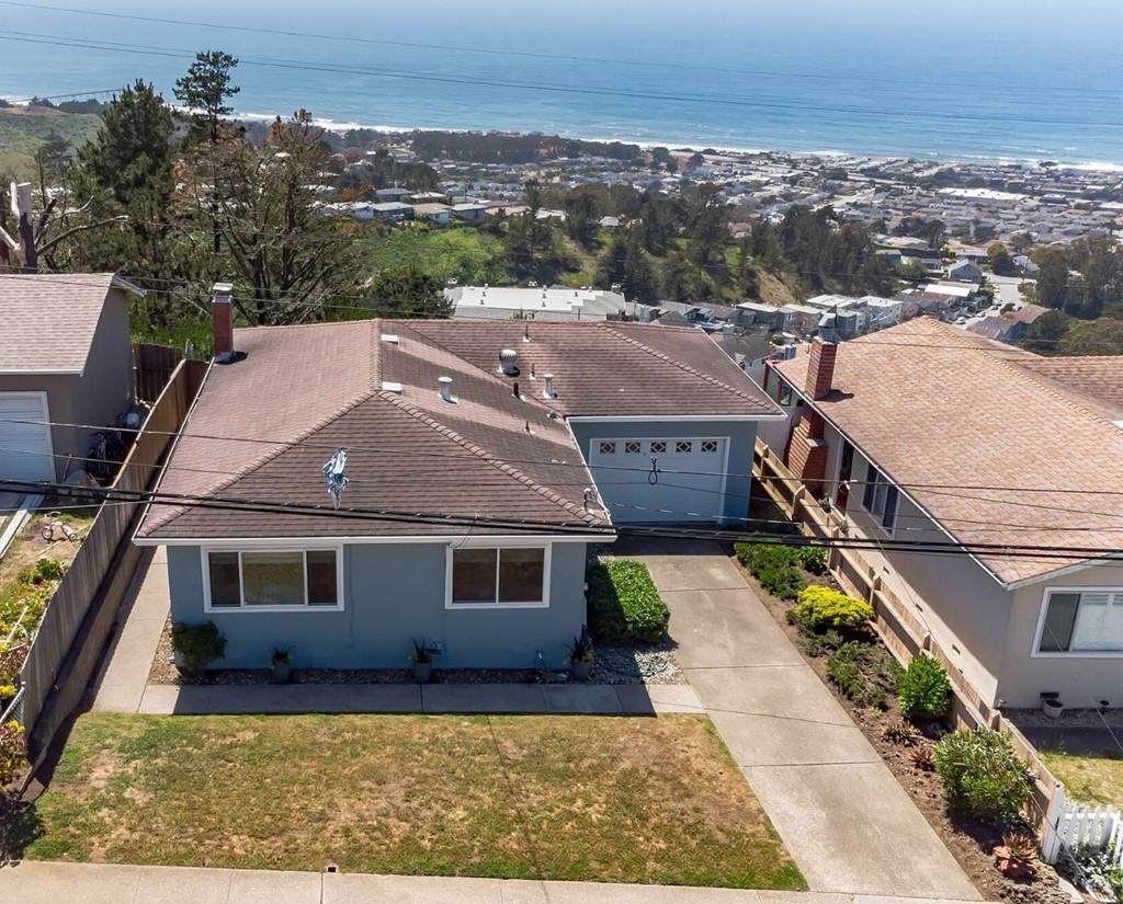 452 Heathcliff Drive - Photo 1