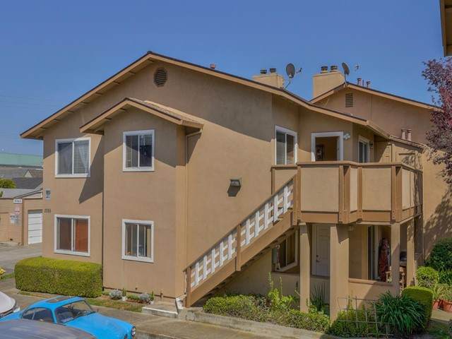 1055 Padre Drive - Photo 1