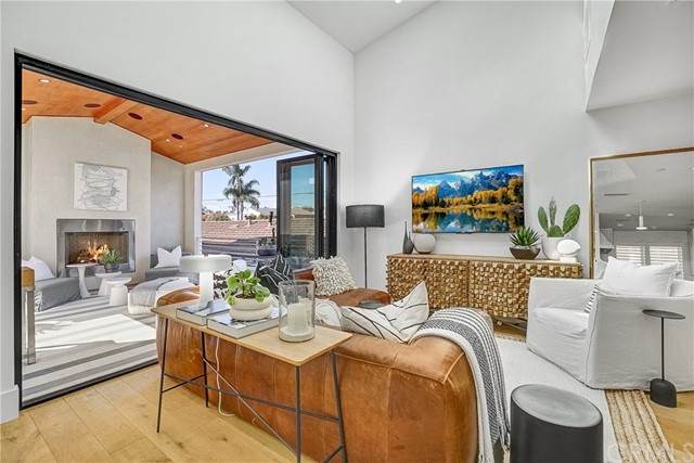 518 1/2 Jasmine Avenue - Photo 1