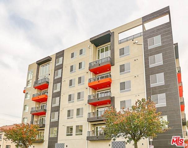 900 Kenmore Avenue - Photo 1