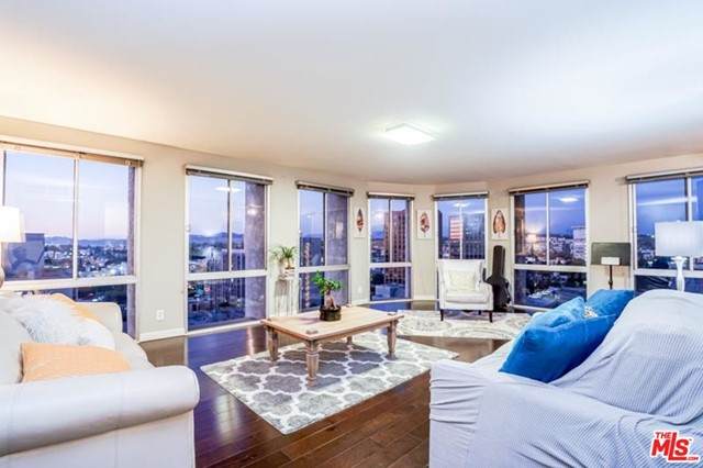 800 1ST Street - Photo 1