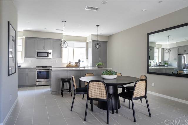 103 Placemark - Photo 1