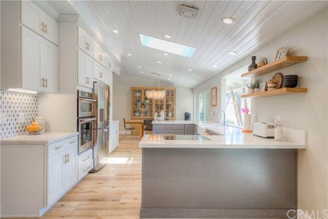 11252 Wallingsford Road - Photo 1