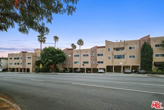 11670 Sunset Boulevard - Photo 1