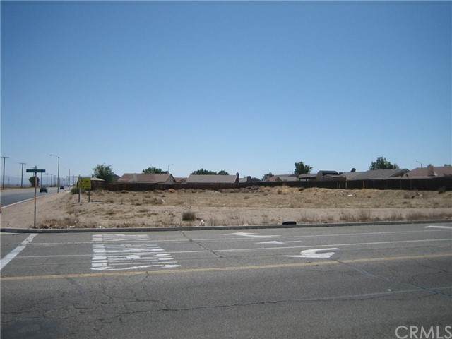 11705 Seneca - Photo 1