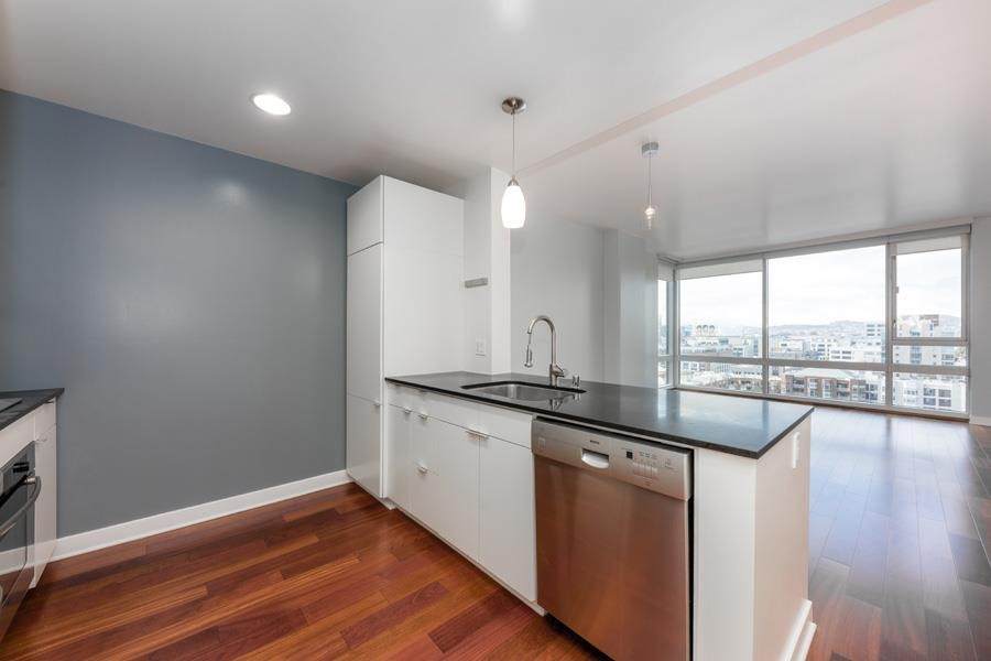 501 Beale Street - Photo 1