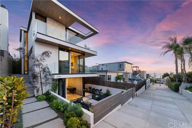 246 30th Street - Photo 1