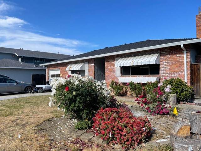 1112 Topaz Avenue - Photo 1