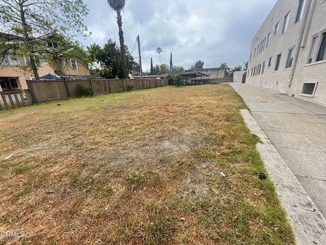 1017 Los Robles Avenue - Photo 1