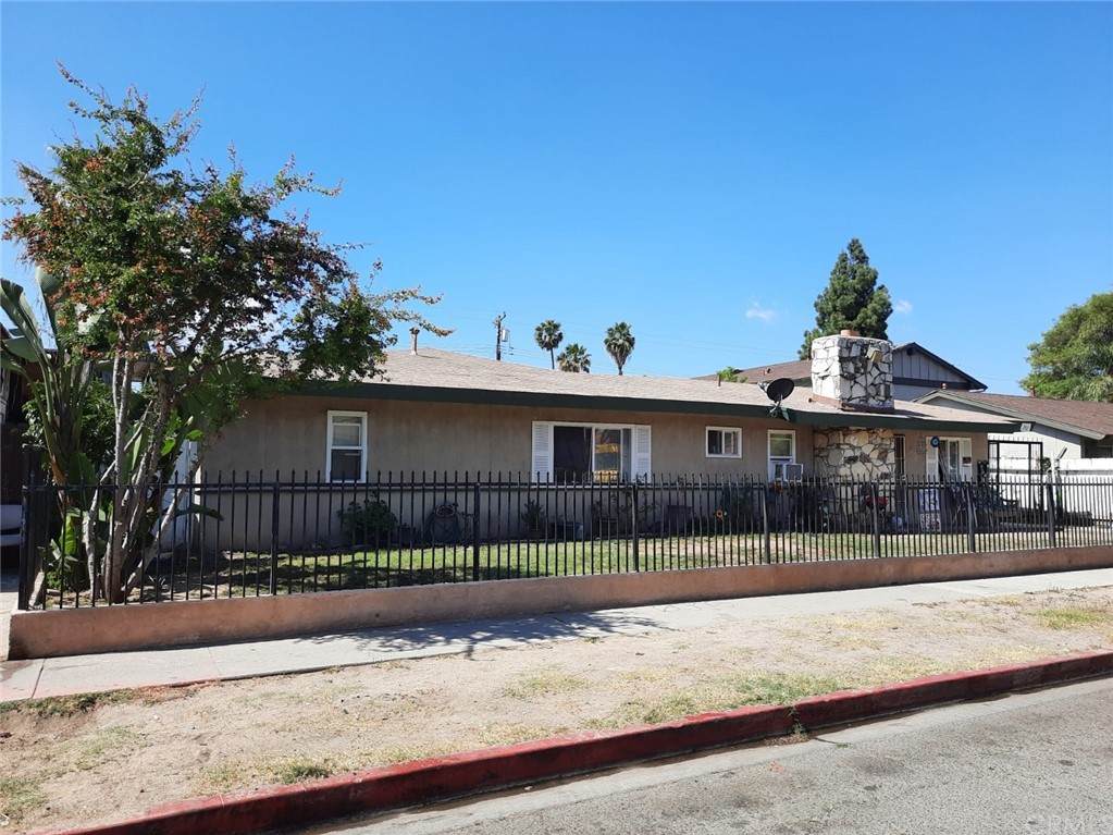 310 Wakefield Avenue - Photo 1